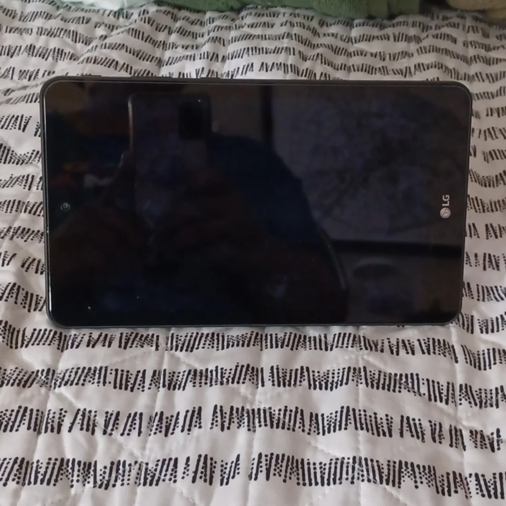 LG this black